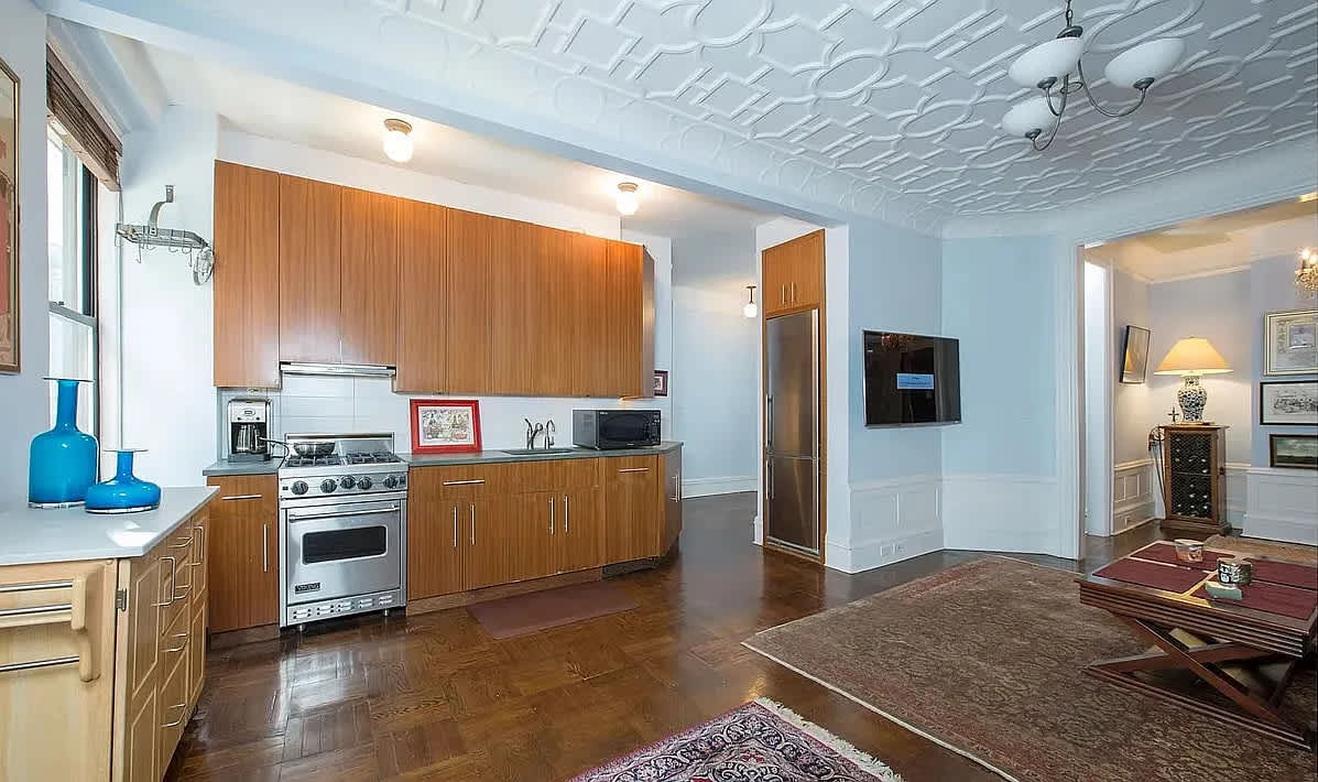 200 W 54th St Apt GER38VSZ – photo 2