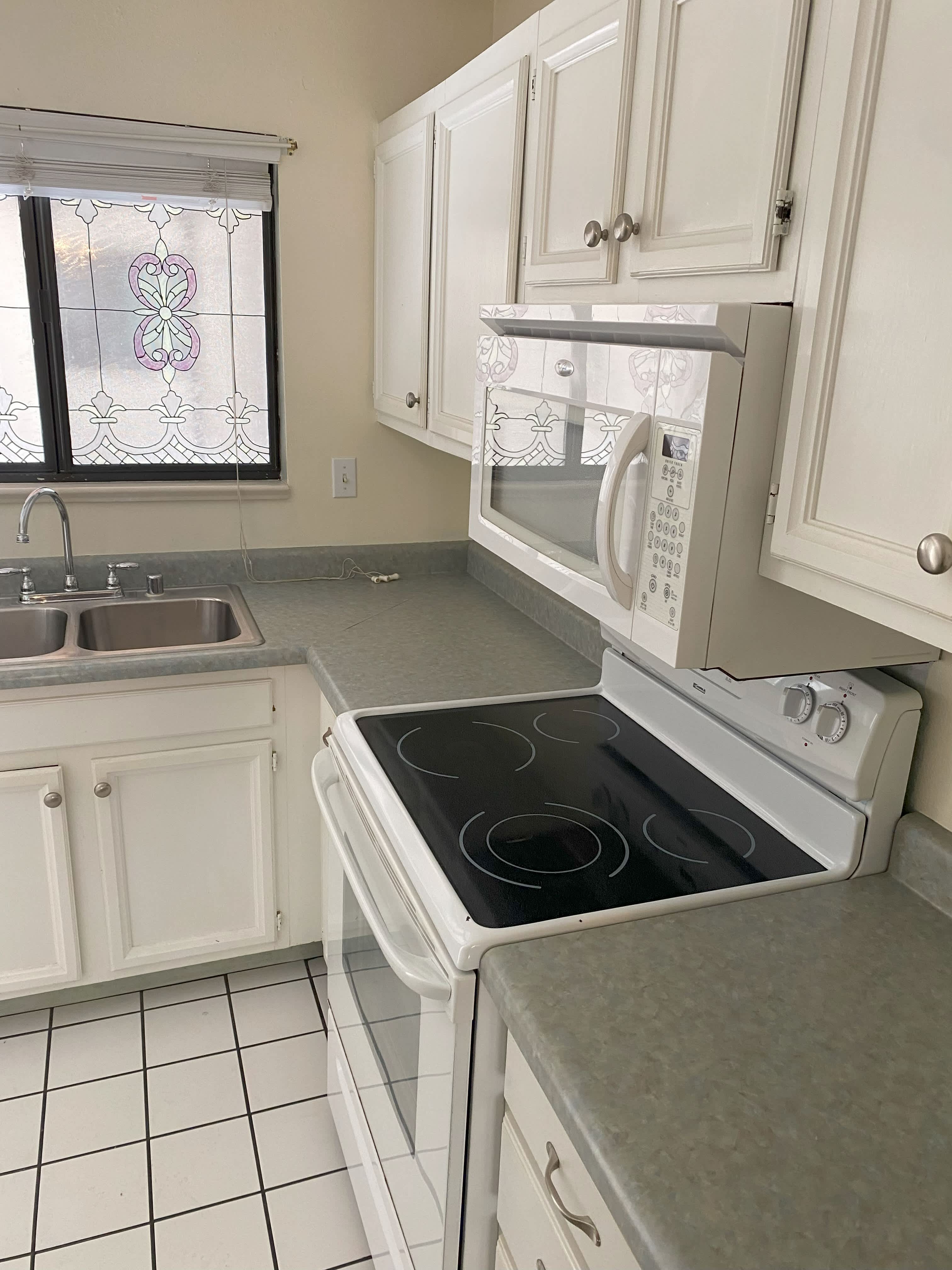 3231 Lakeside Dr – photo 2