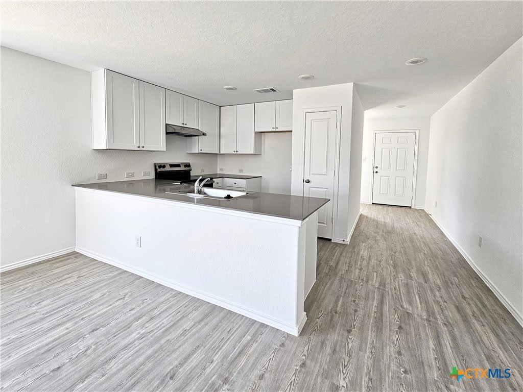 805 Riviera Court – photo 3