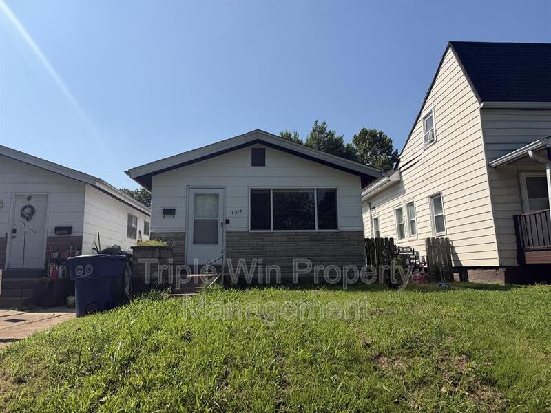 7515 Alaska Ave. – photo 1