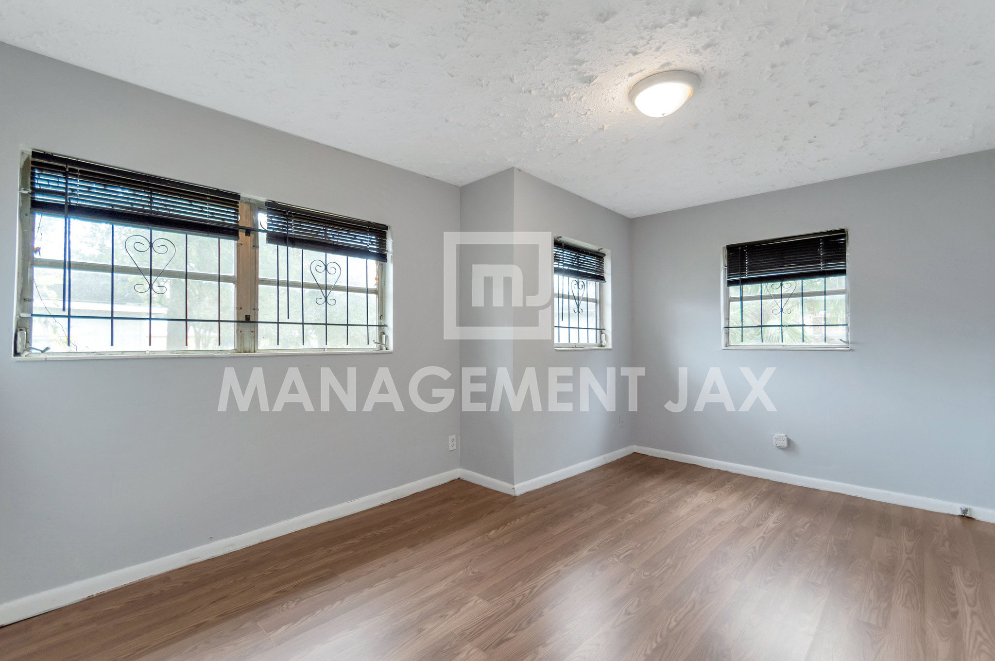 1464 West 6th Street – photo 4