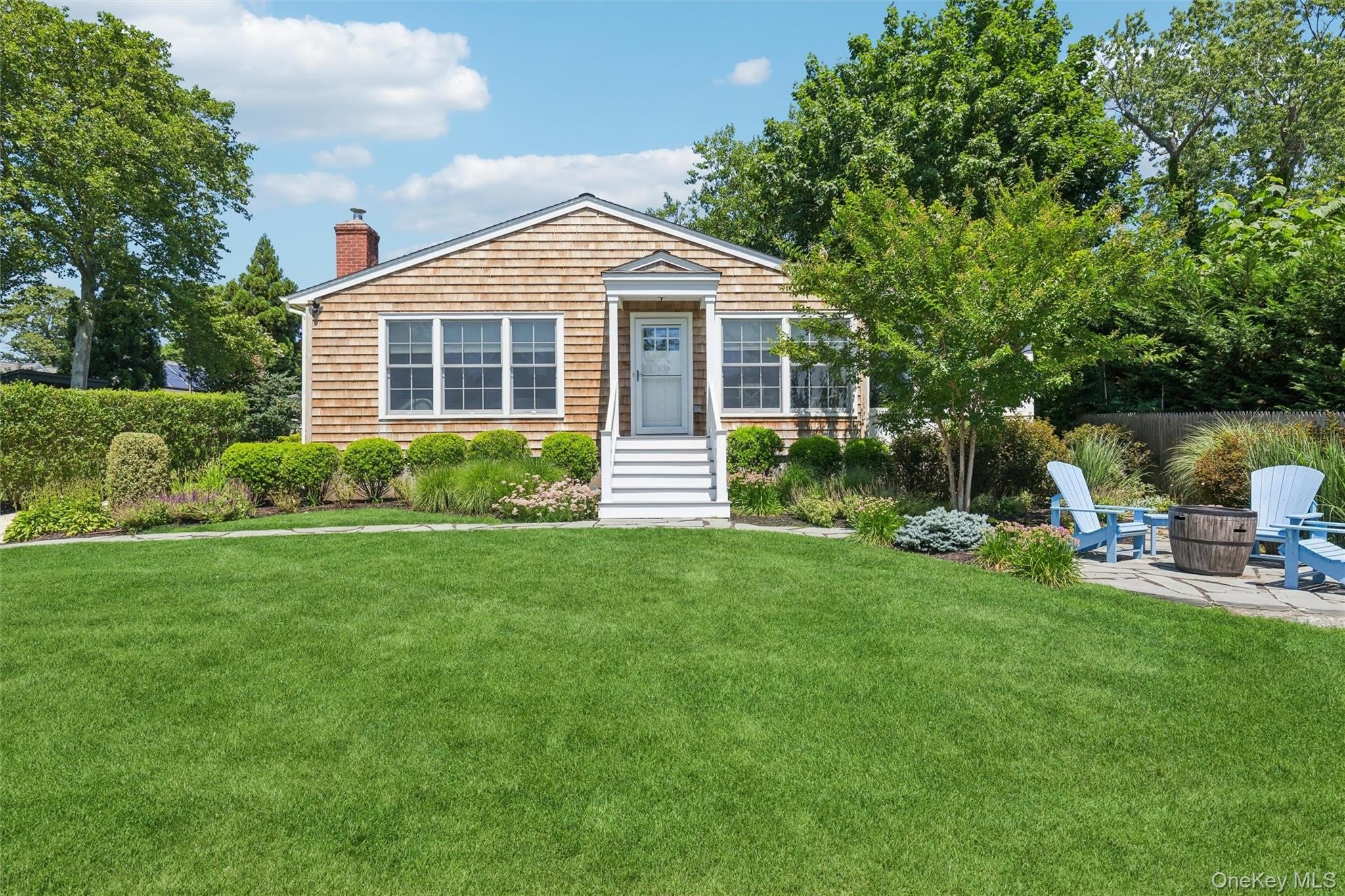 570 Hippodrome Drive – photo 1