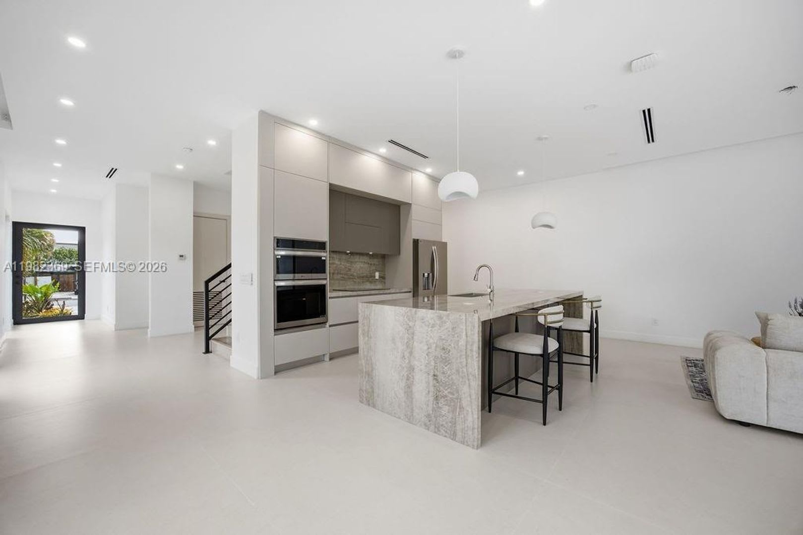 1321 NE 13th Avenue 1321, Fort Lauderdale, FL 33304 – photo 3