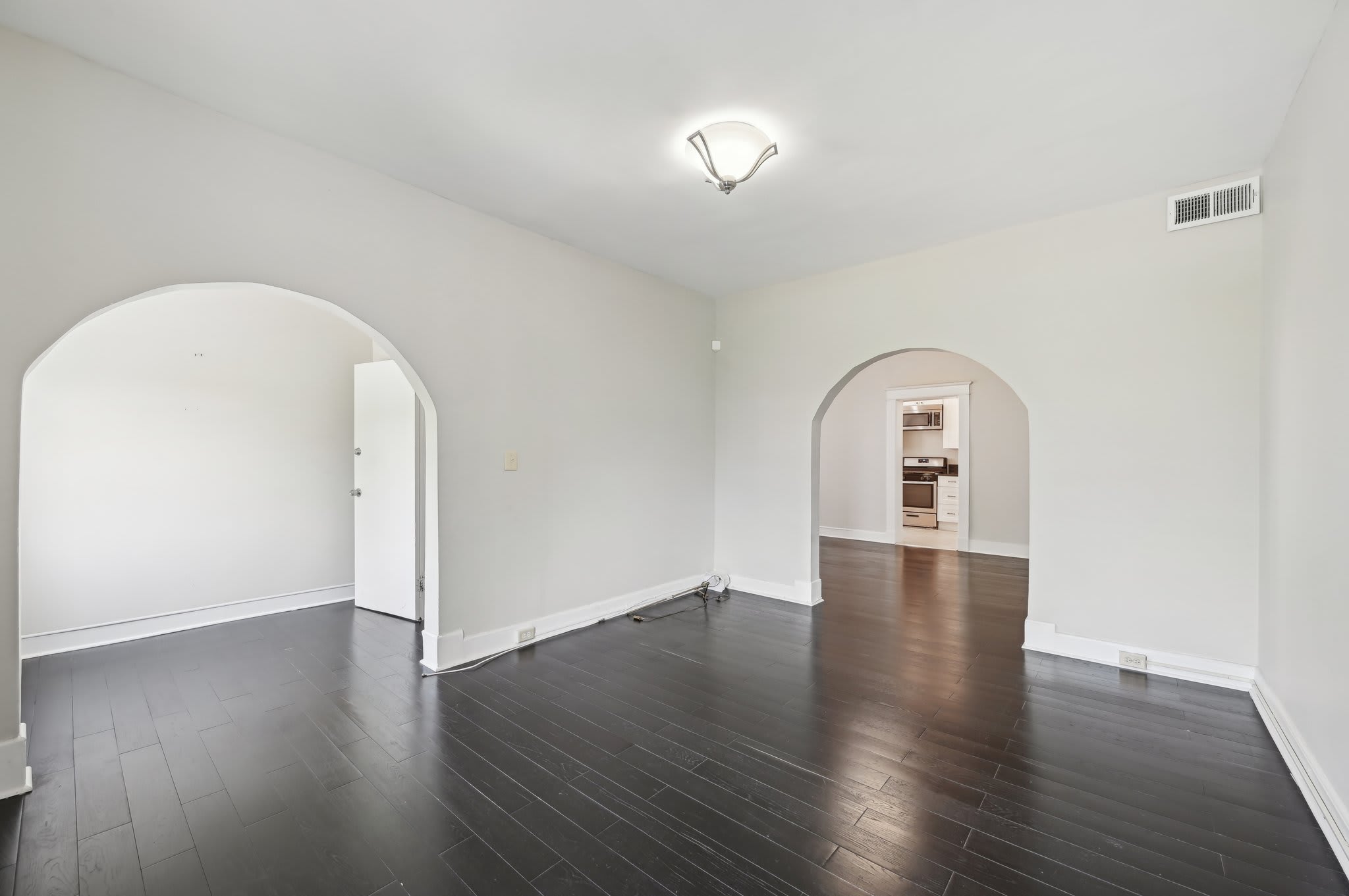 2431 Linden Avenue – photo 3