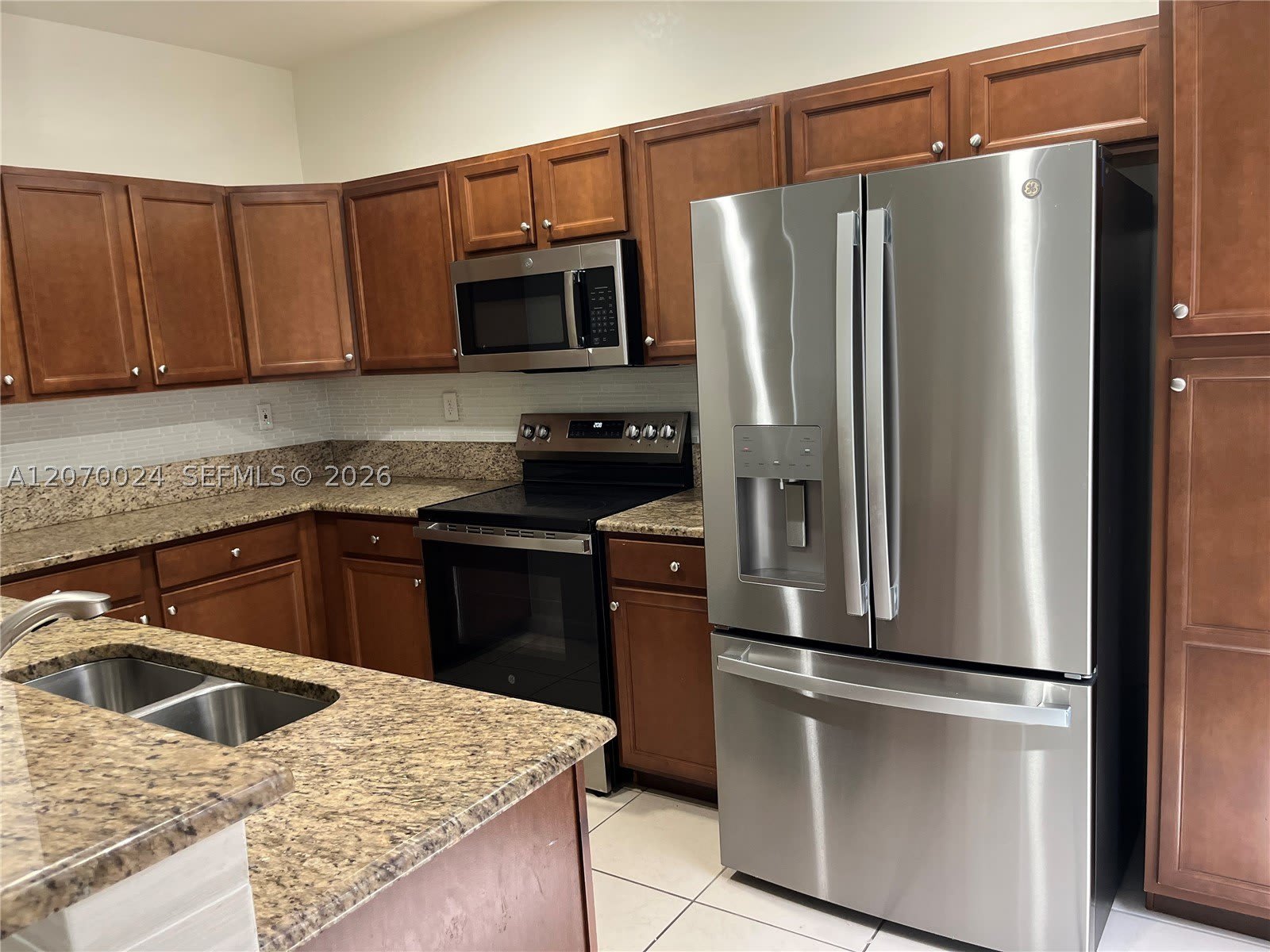 9362 SW 171st Ave – photo 5