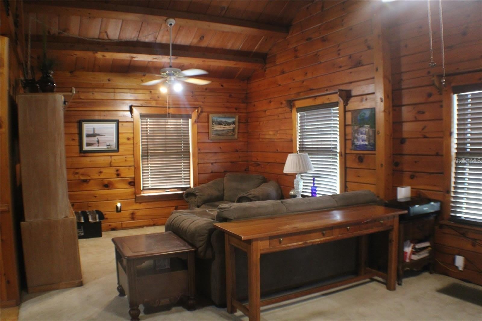 3045 YORKSHIRE Drive – photo 2