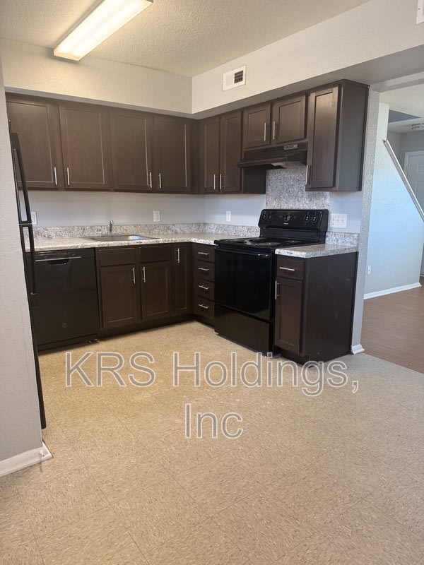 4229 Orcutt – photo 1