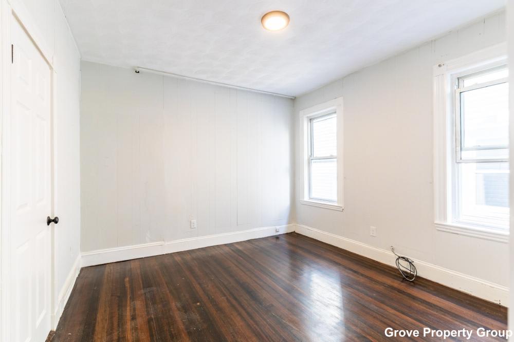 205-207 L street – photo 4