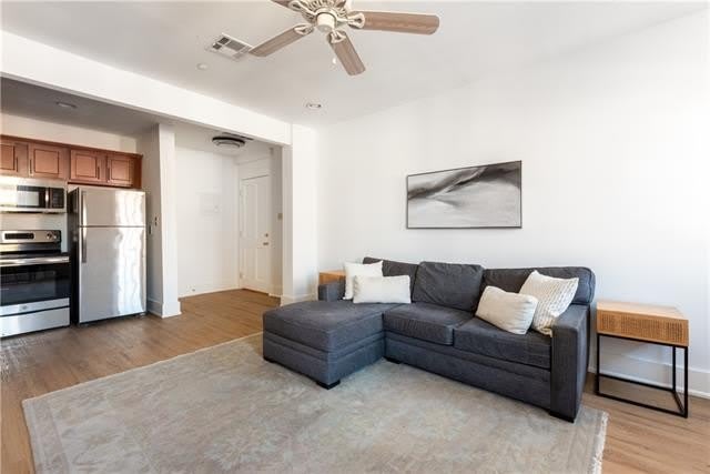3918 BARONNE Street – photo 4