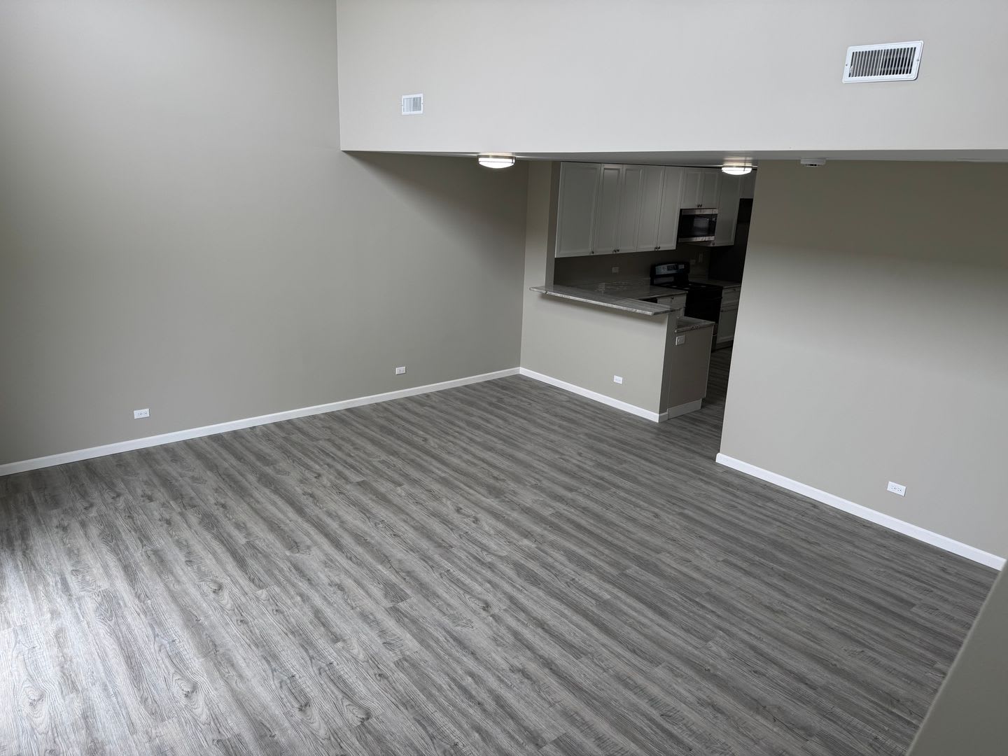 1725 Chrysler Dr – photo 4