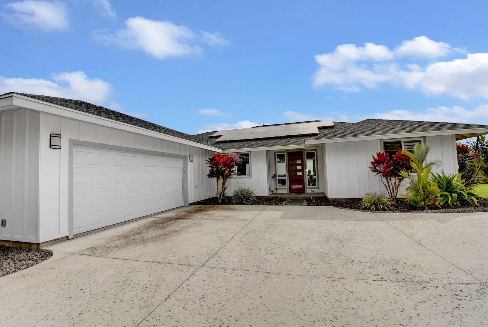 Stunning Ocean View House with Pool in Wainani Estates – photo 1