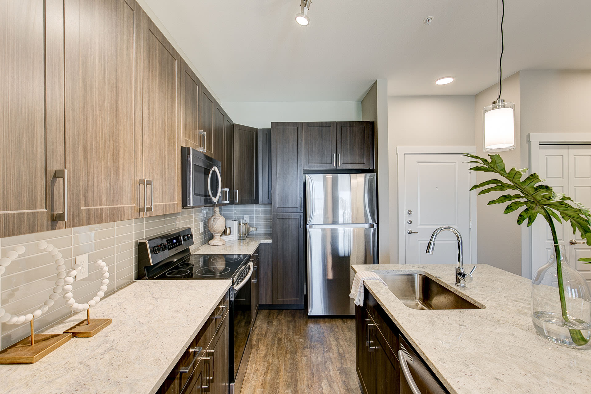 35 West at Champions Circle Apartments – photo 4