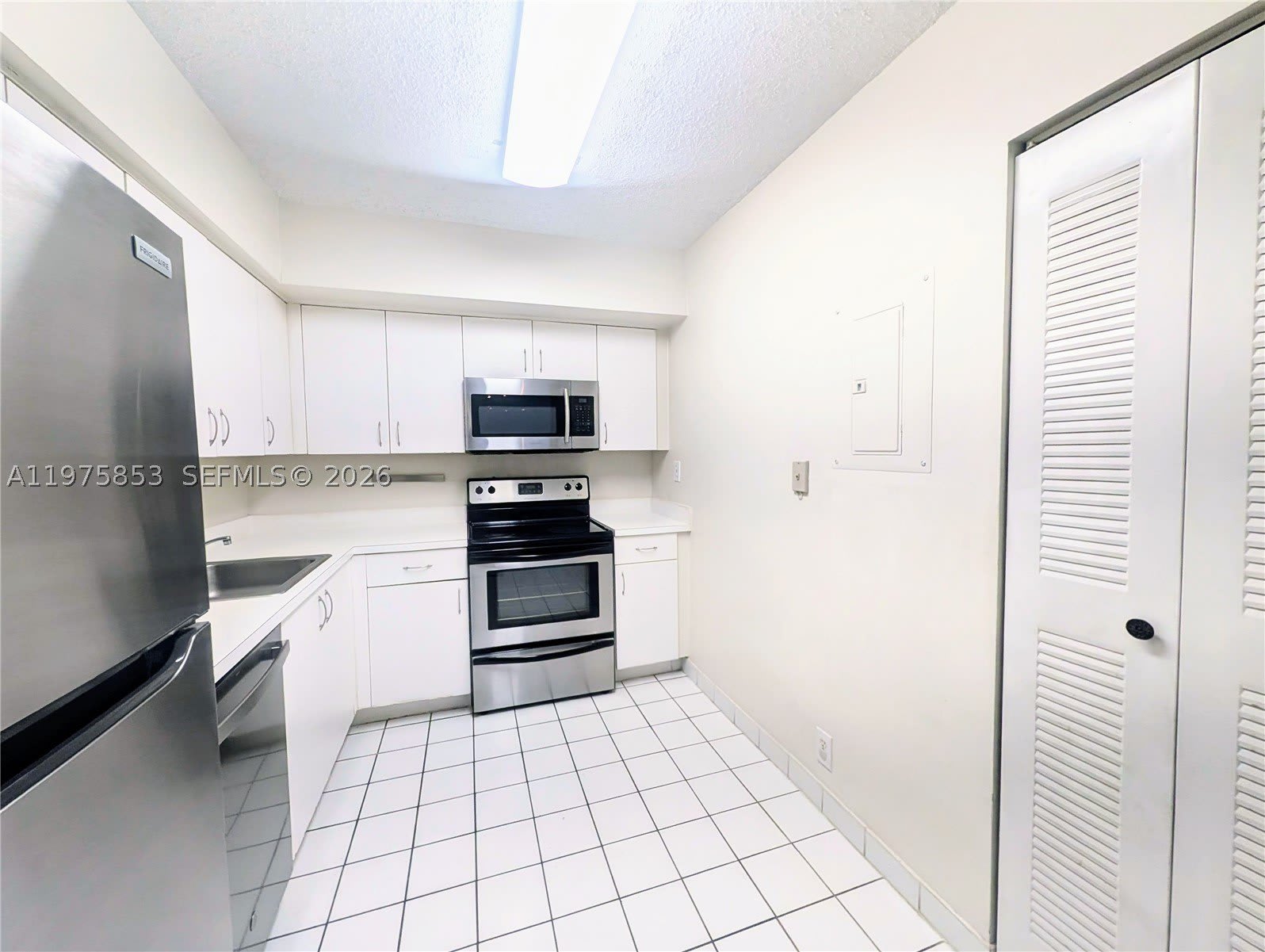 3300 NE 191st St – photo 4