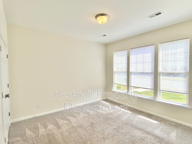 1413 Independence Blvd – photo 3