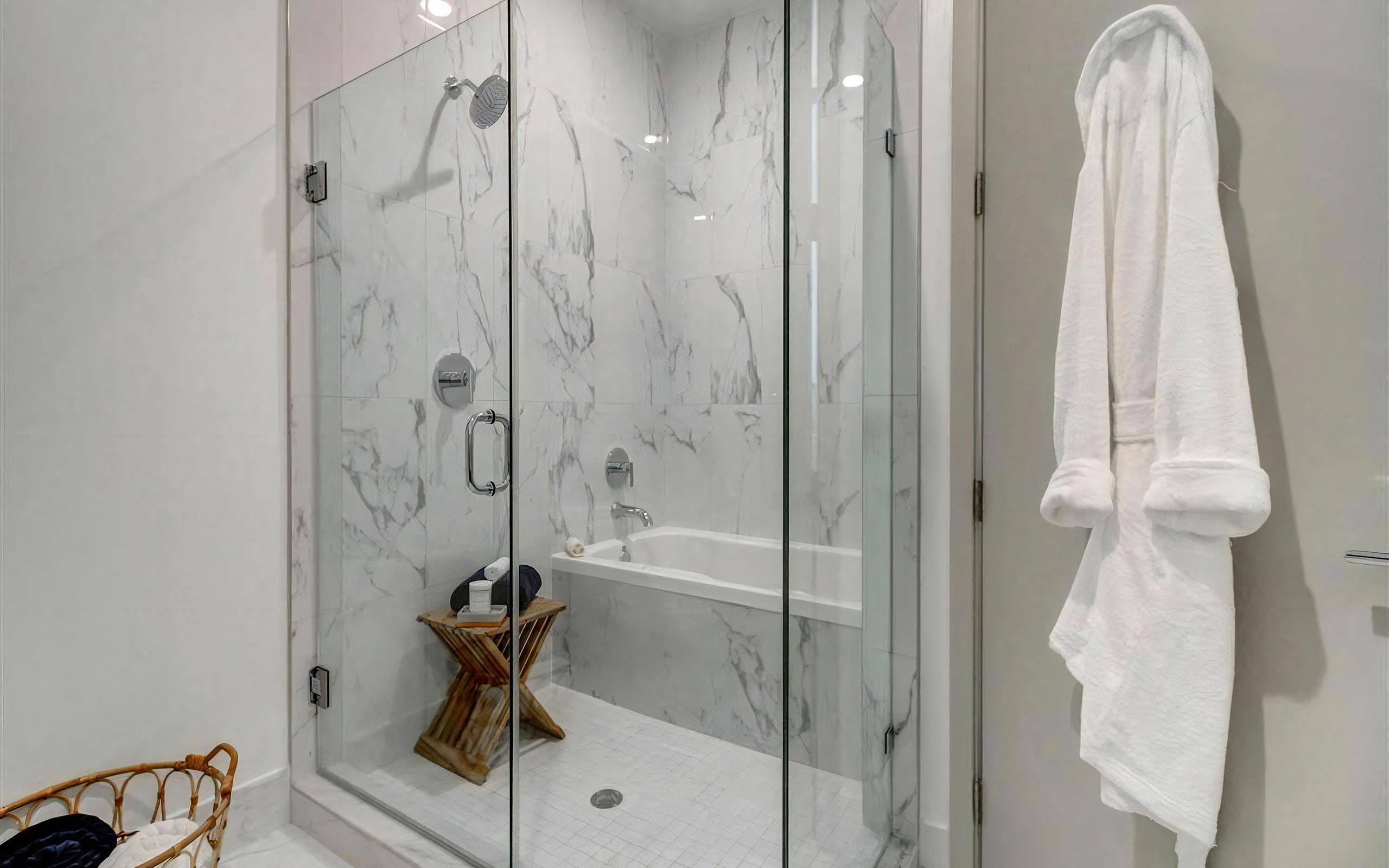 3700 SW 13th Ct – photo 4
