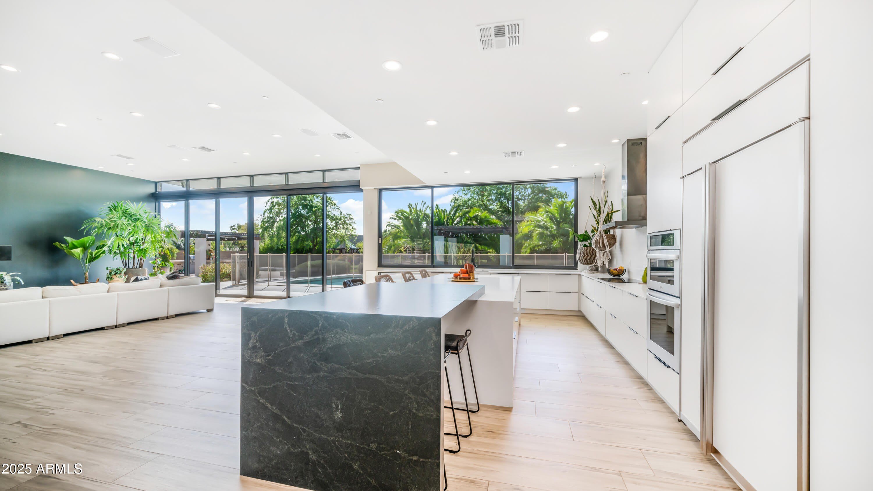 7417 E Paradise Drive – photo 5