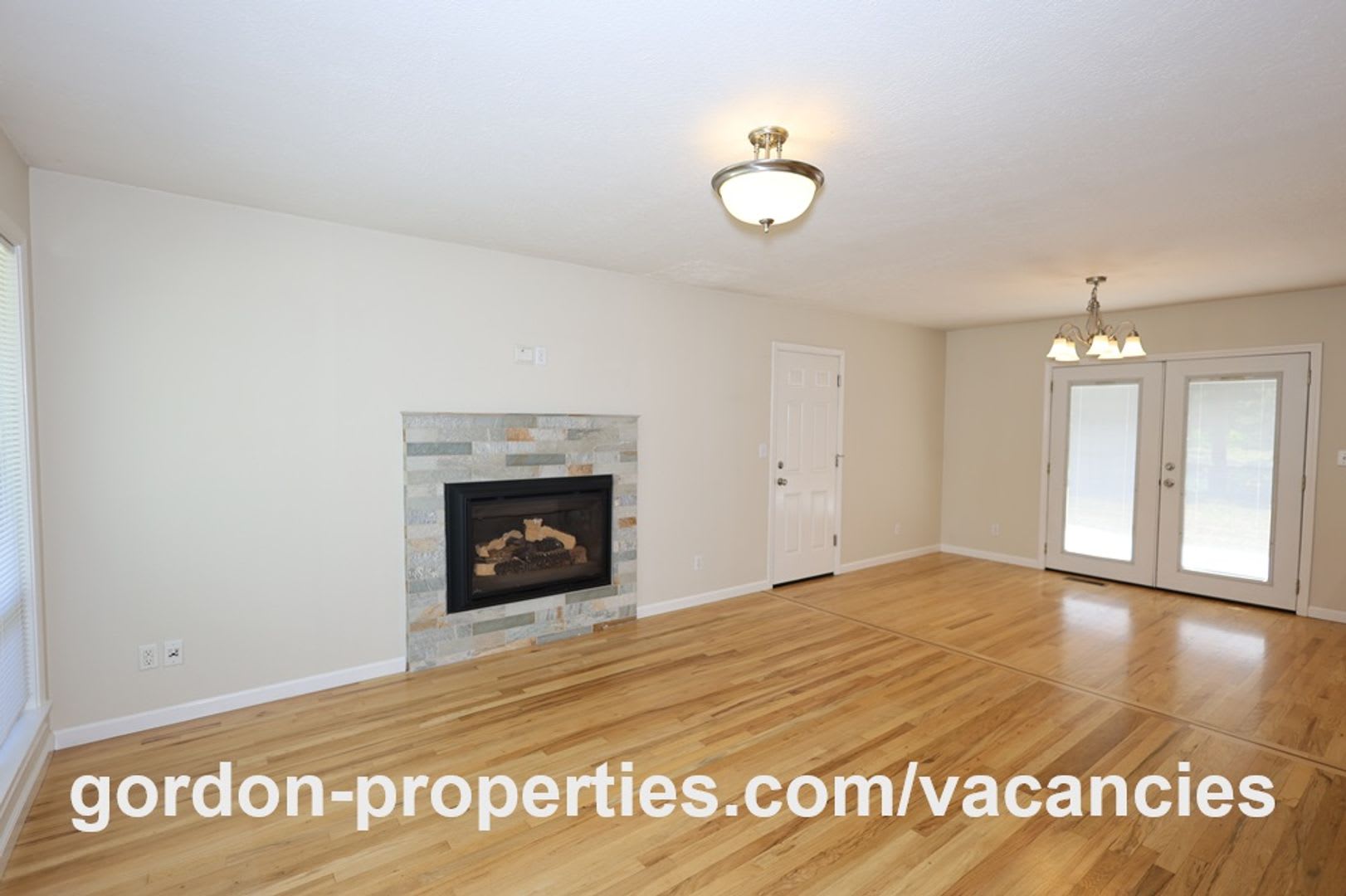 Se Garrett Dr Milwaukie 3 Bedroom With Hardwood Floors – photo 4