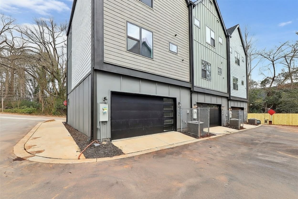 3444 Brookshire Boulevard – photo 3