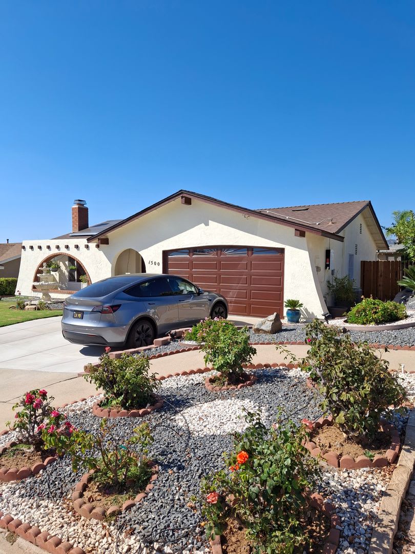 Beautiful 4-Bedroom Home with Central AC and Solar! MUST SEE!!! – photo 1