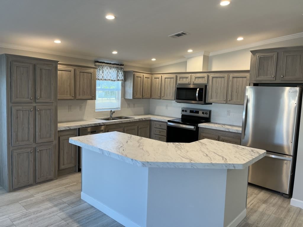 331 Peck St – photo 3