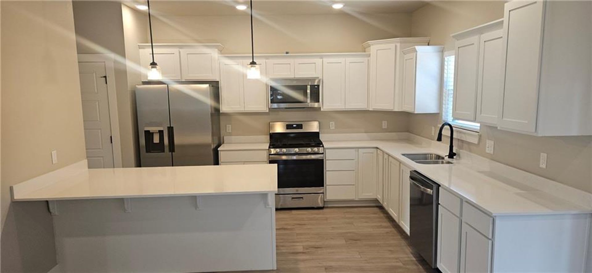 Nice Home in Farmington Close to Schools – photo 5