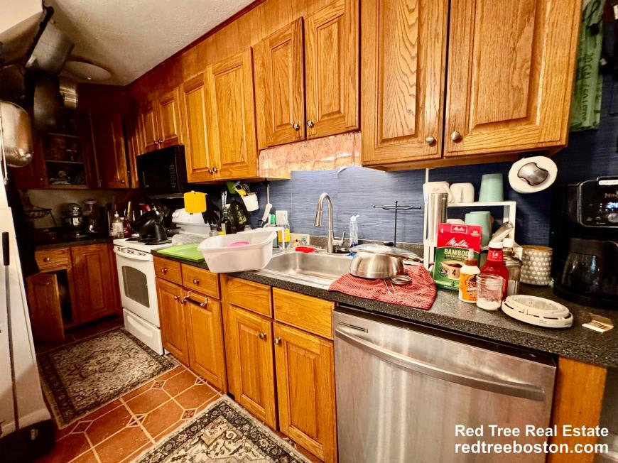89 Burget Ave – photo 4