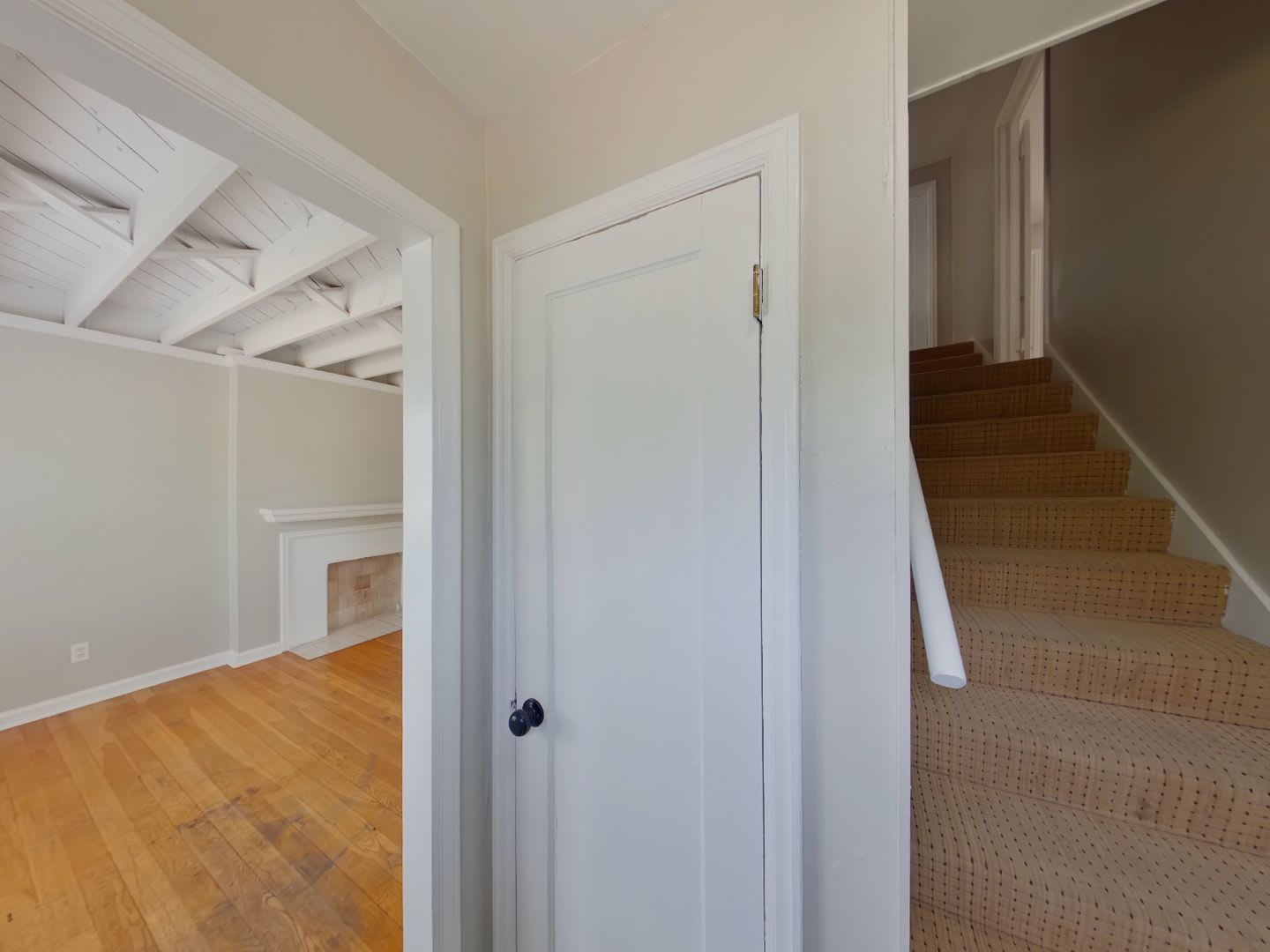 449 Harding St – photo 2