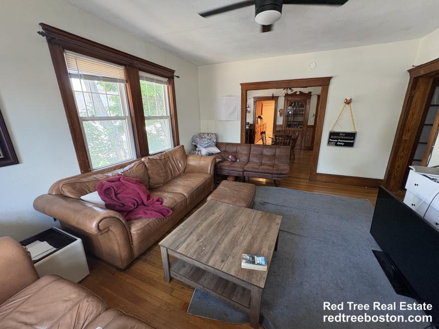 6-8 Oliva Rd. – photo 2
