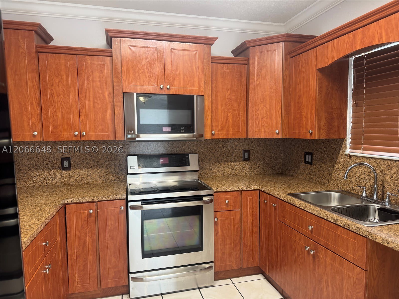 8380 NW 103rd St – photo 3