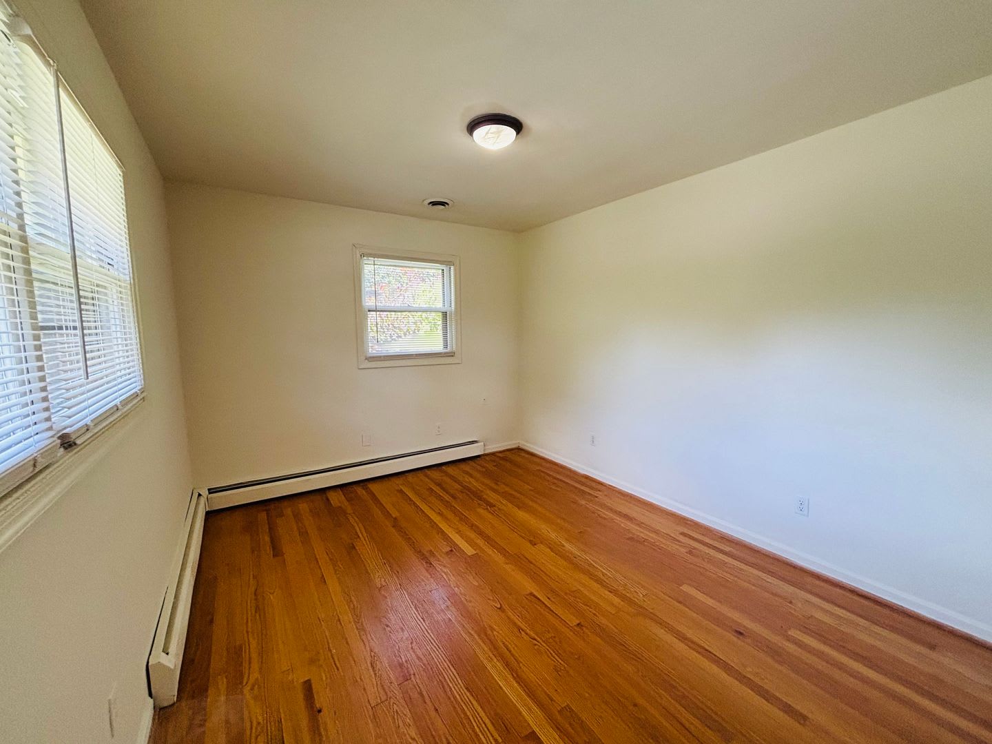 4 Bedroom 2 5 Bath House 1 Car Garage – photo 5