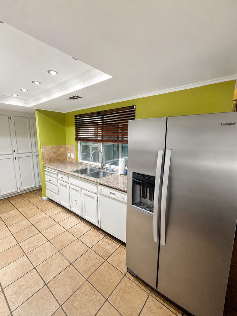 Spacious Single Living 4BR Pool Home in Fresno! – photo 2