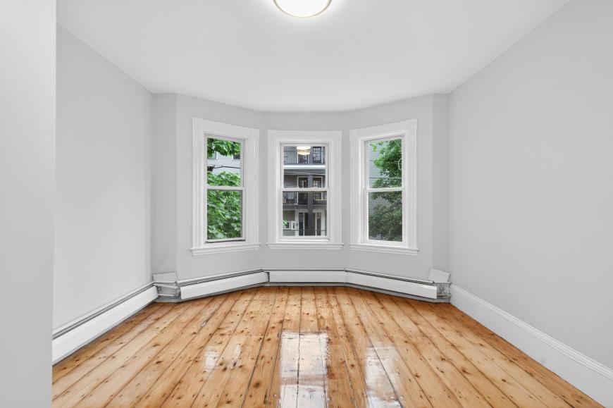 112 Woodstock – photo 3