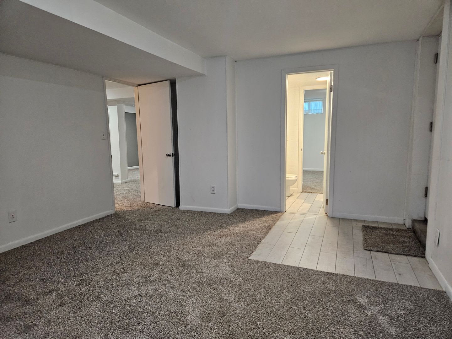 New Everything and Super Cool Lower Level 2 Bedroom – photo 4