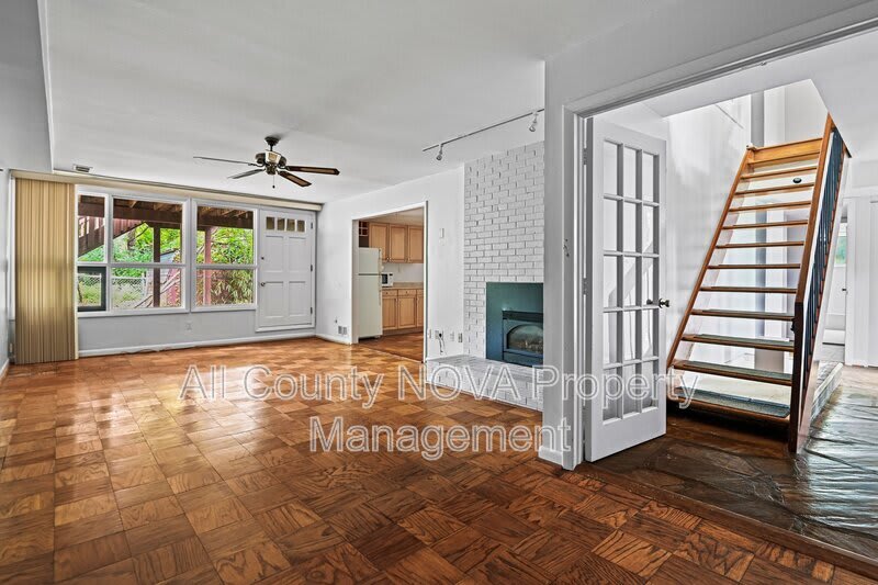 8108 Timber Valley Ct – photo 5