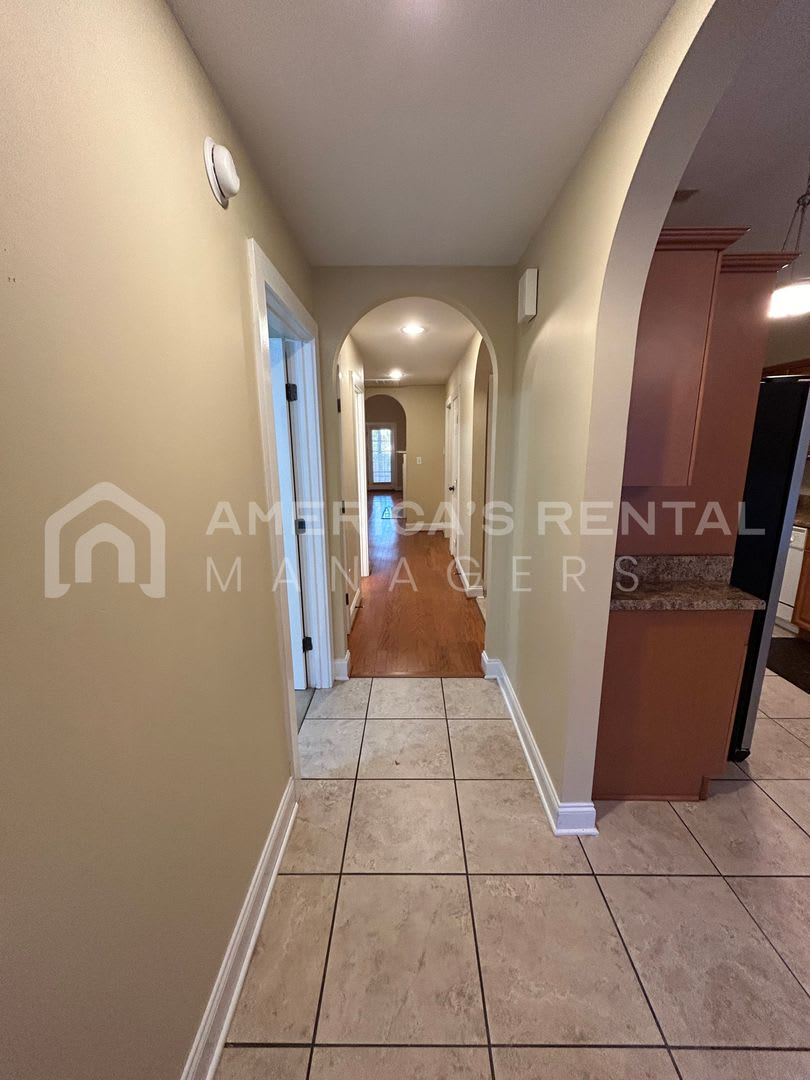 Townhome In Hoover Al Available To View With 48 Hour Notice – photo 2
