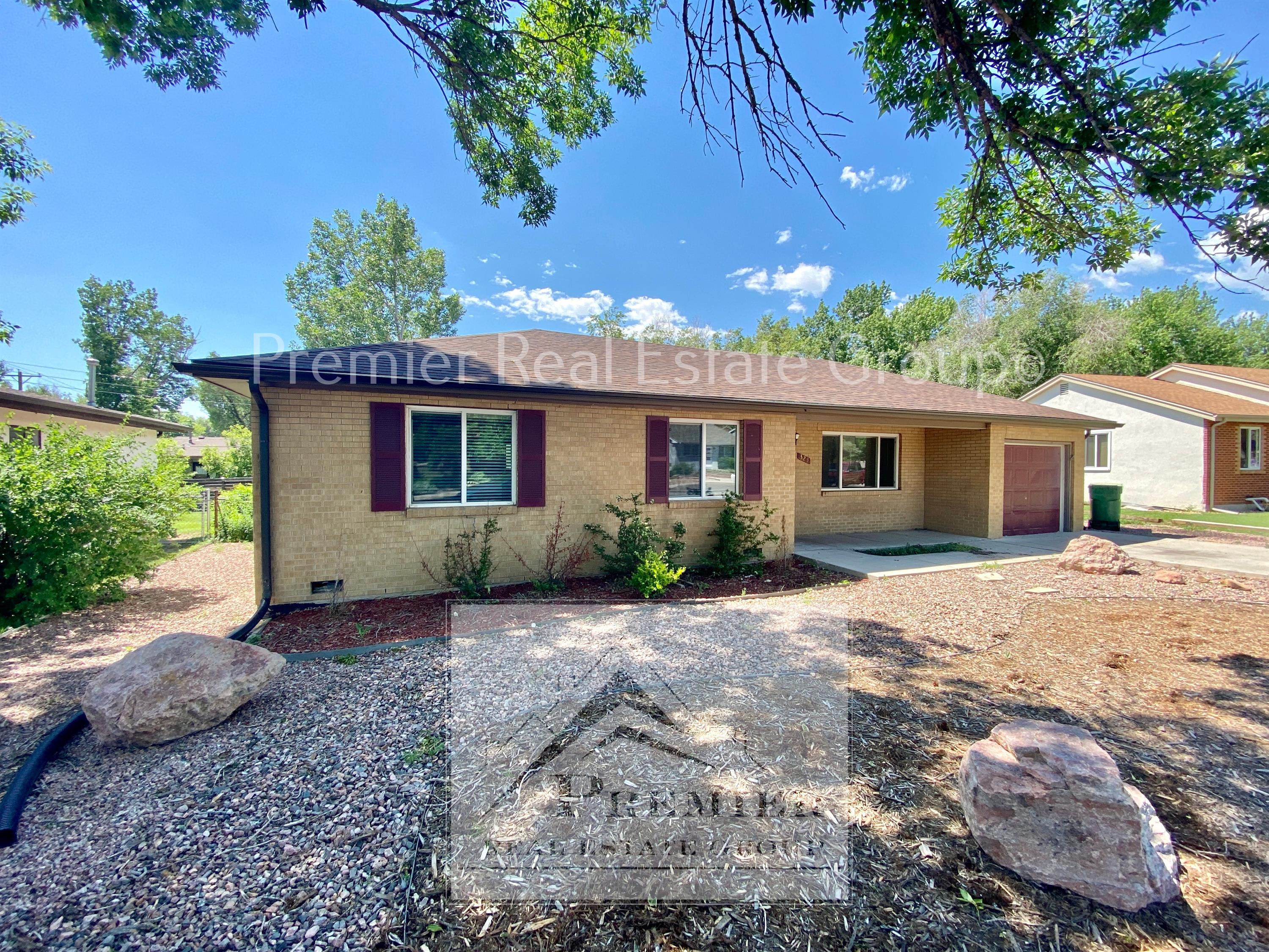 325 West Ramona Avenue – photo 3