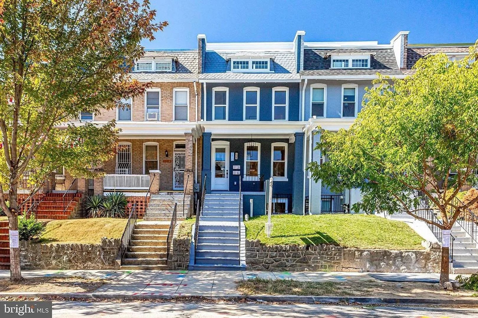 Luxury 3 Bed 3 5 Bath With Parking Roof Deck – photo 1