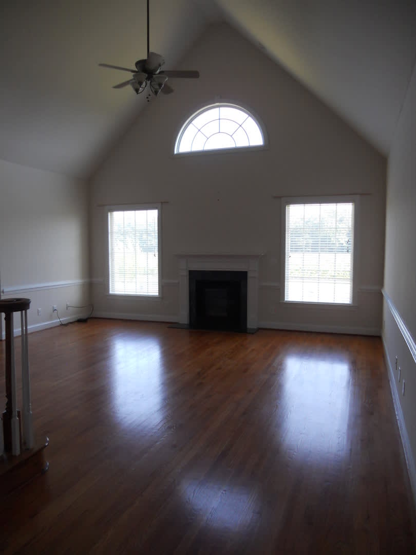 409 Pointe Drive – photo 4