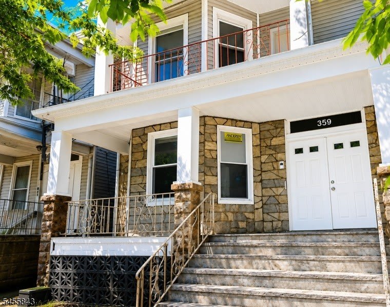359 S 19Th St – photo 1