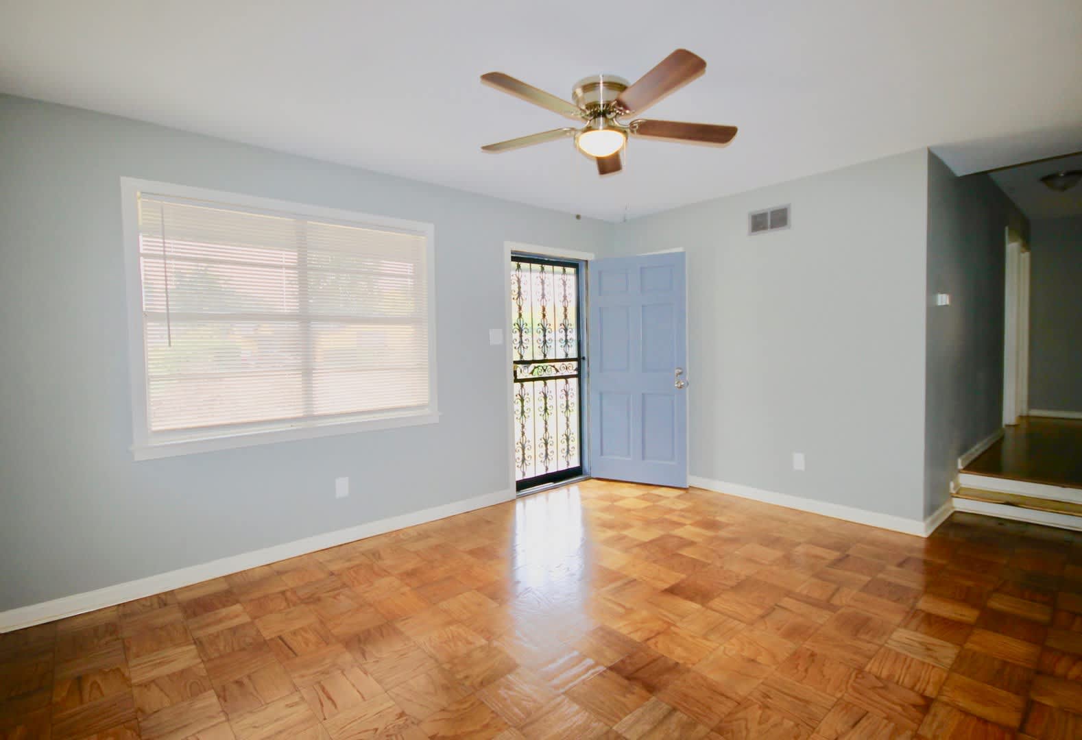 For Rent – photo 4