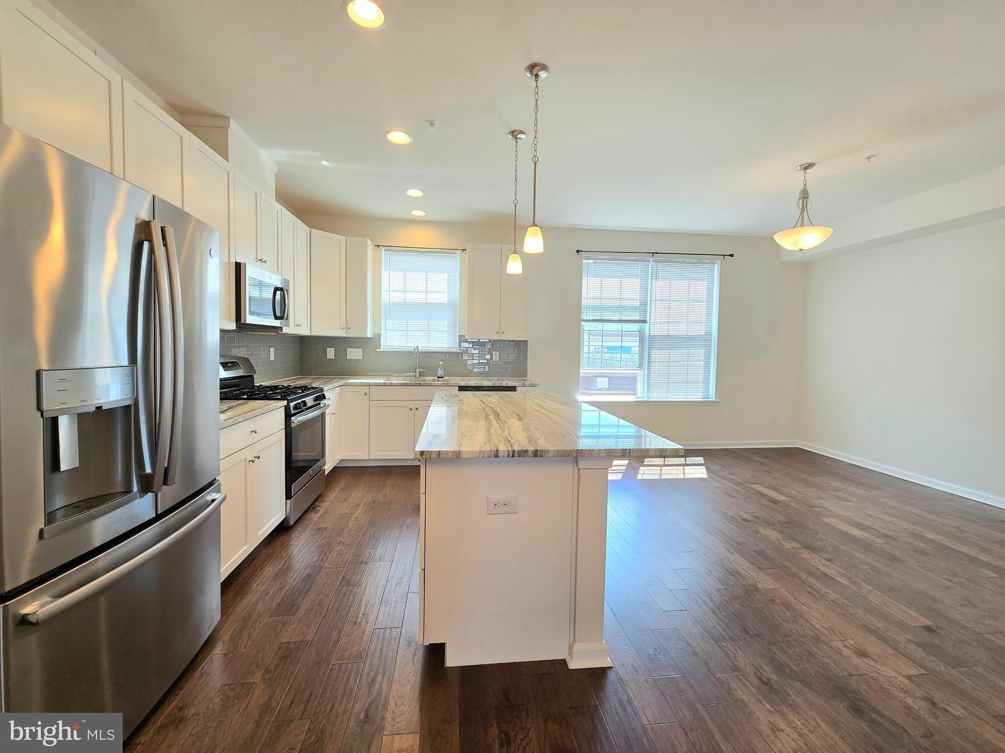 1045 CHAPMAN Circle – photo 3