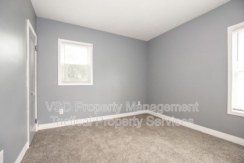 3486 W 60 St – photo 4