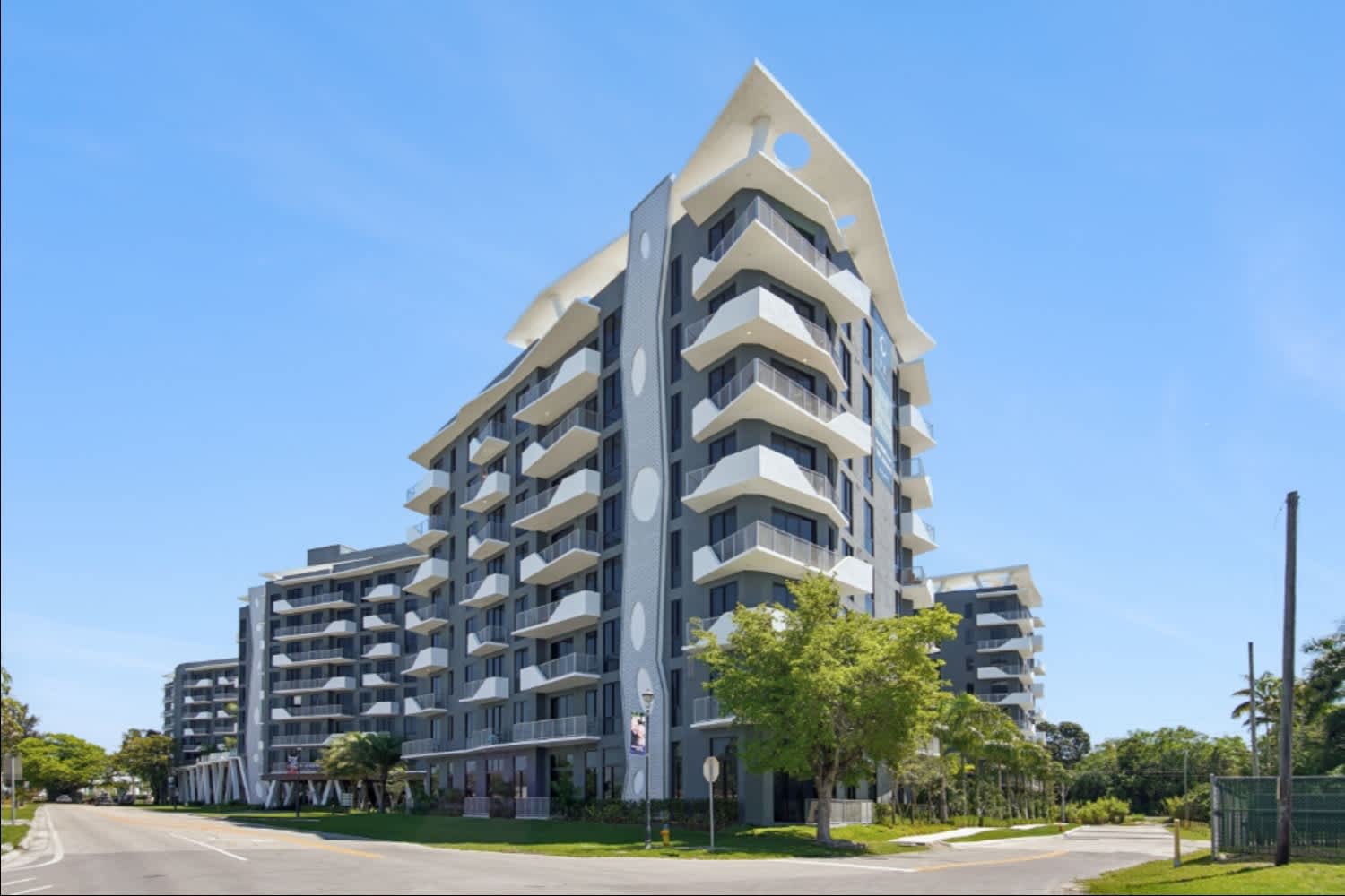 Aura North Miami Beach – photo 4
