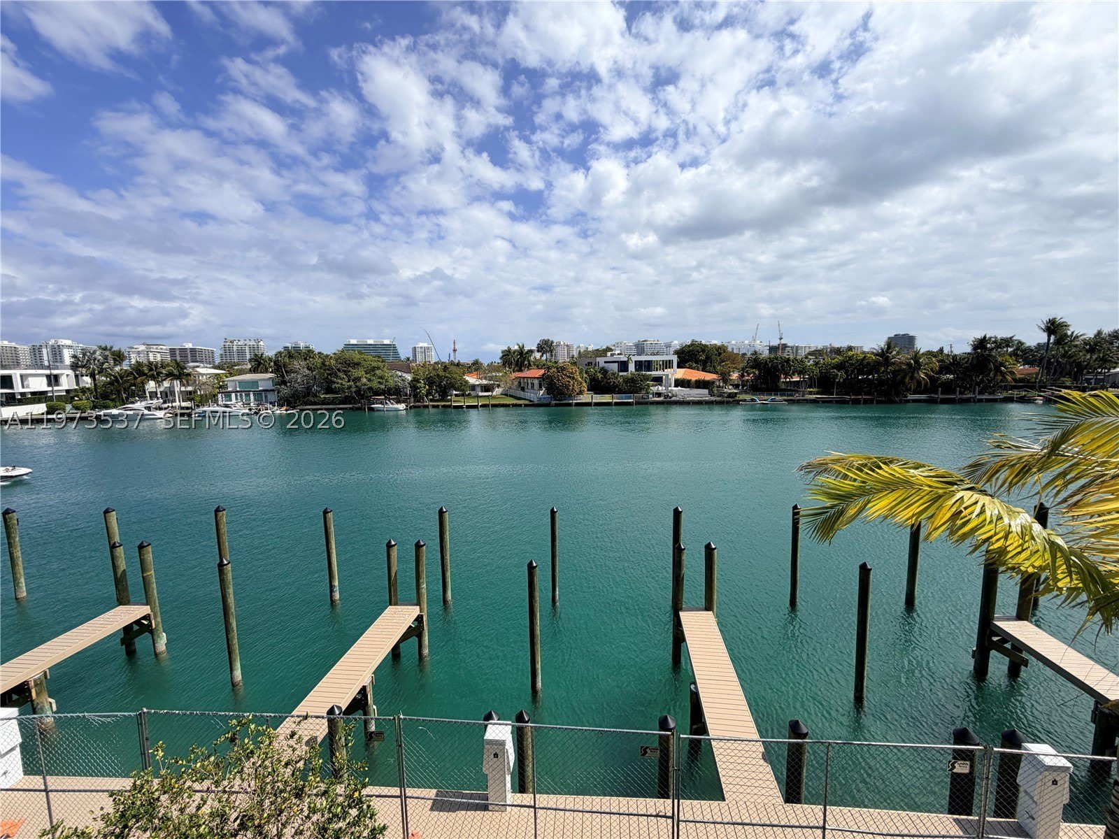 9221 E Bay Harbor Dr – photo 4
