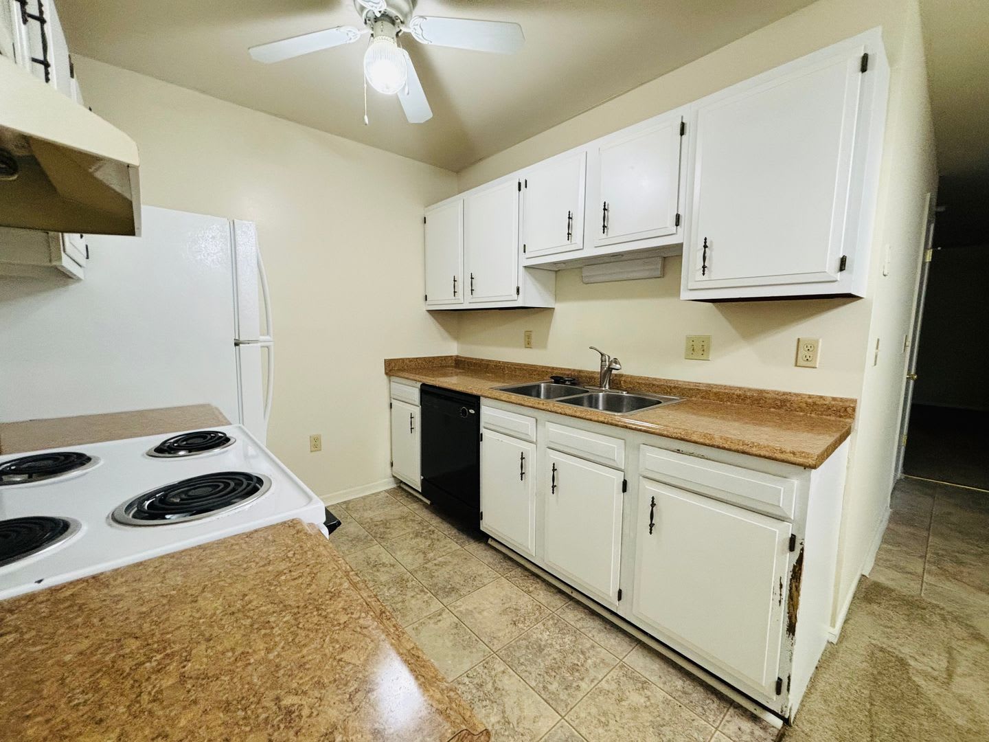 3 Bedroom 1 Bath Condo – photo 5