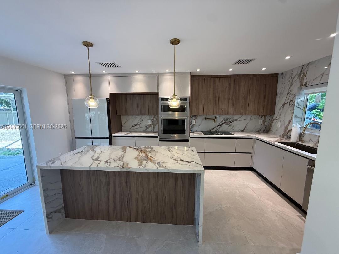 16805 Southwest 109th Court – photo 2
