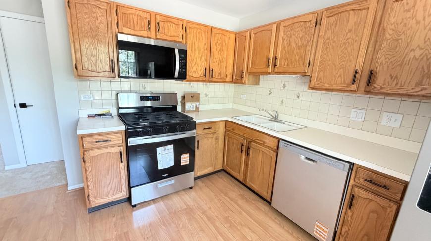 1975 Windsong Dr. – photo 3