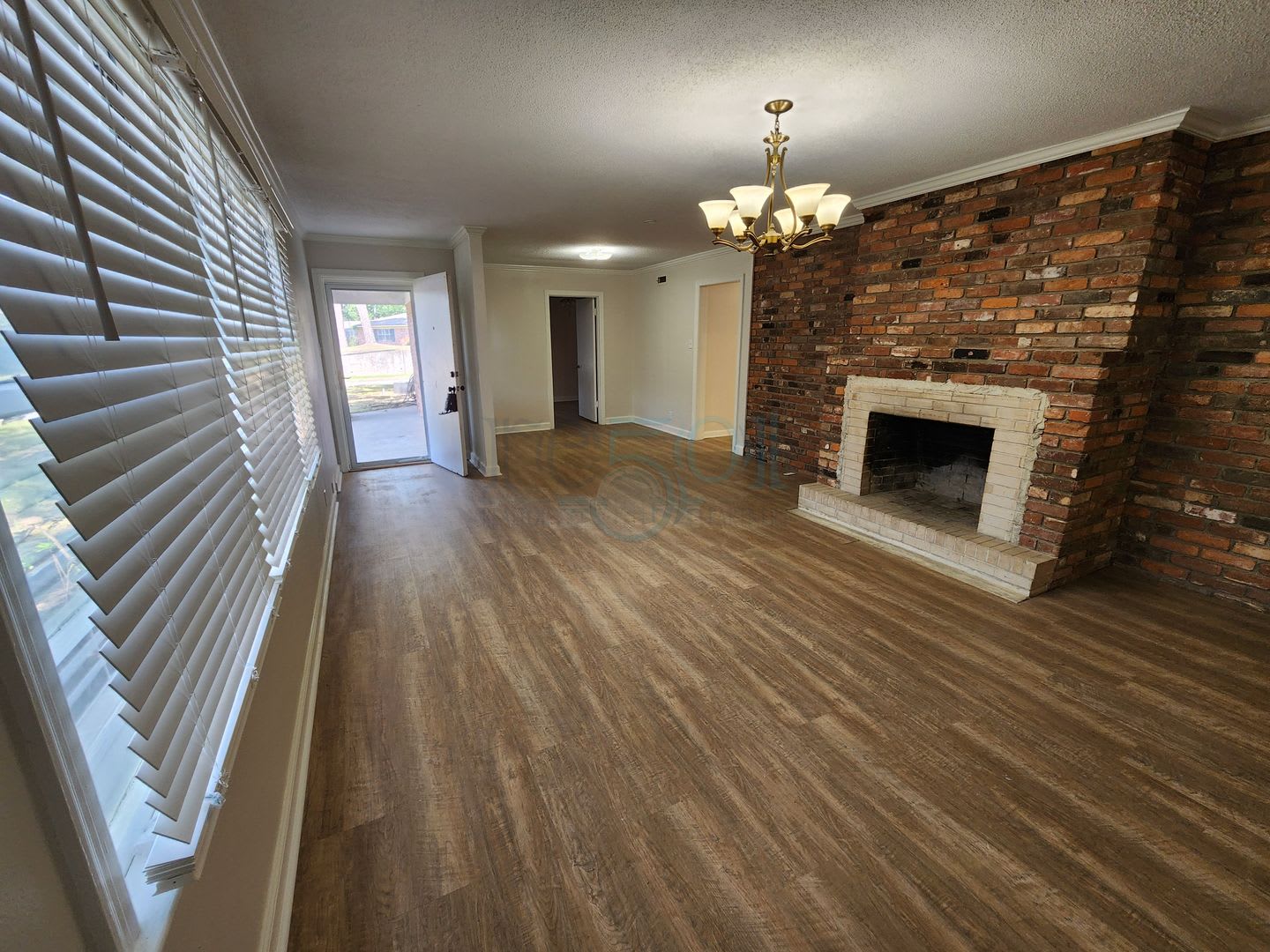 Compeltely Remodeled 3 Bedroom 3 Bathroom – photo 5
