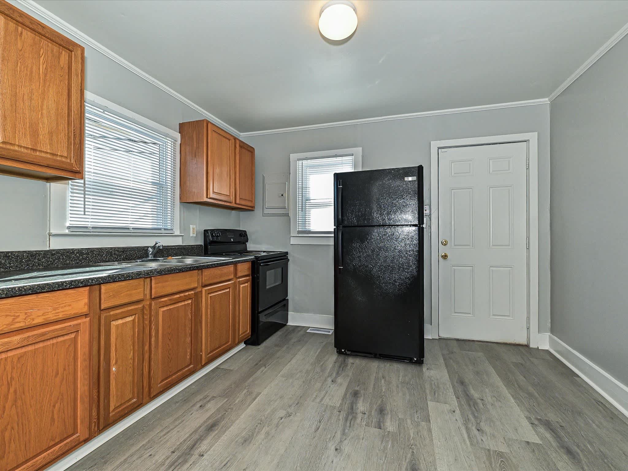 924 Aileen Circle – photo 5