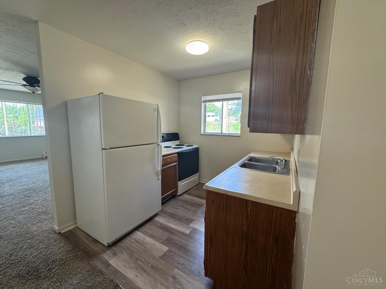 4438 Hamilton Avenue – photo 4